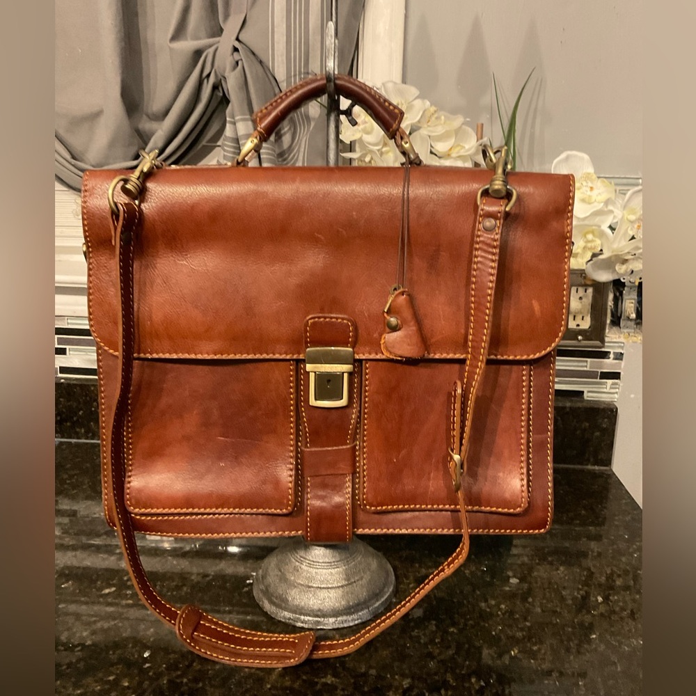 Floto Cenzo Leather Messenger Bag